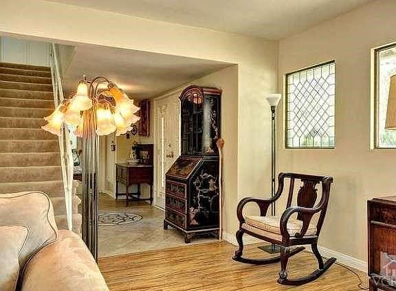 4th image of 1634 Kent Pl