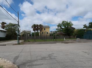 716 Clear Lake Rd, Clear Lake Shores, TX 77565