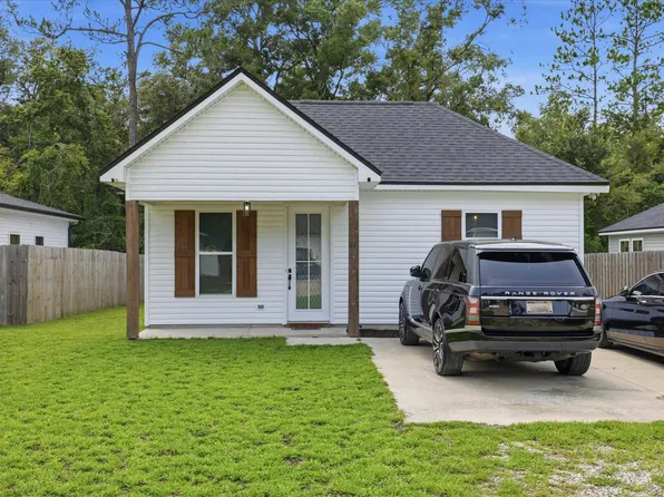 24 Lm St, Crawfordville, FL 32327