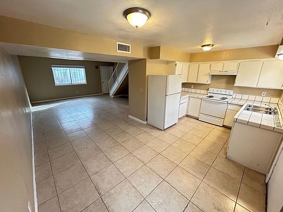 4th image of 3420 Mercury St APT D