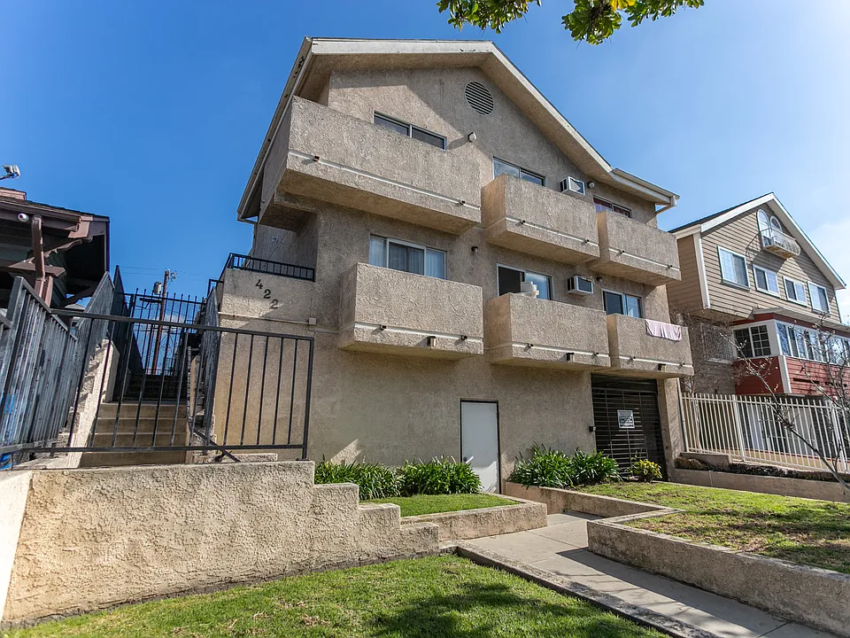 422 N Oxford Ave-1_04102024