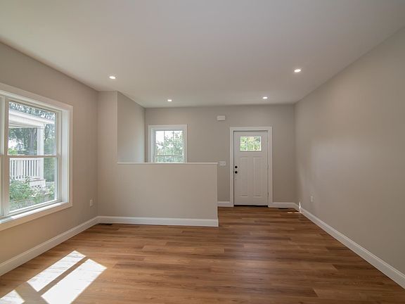 5th image of 60 Congress Street