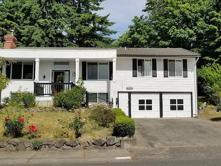 32230 25th Ave SW — Photo 1
