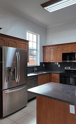 3rd image of 3265 SW 153rd Pl