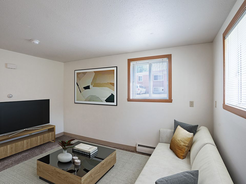 Fargo, ND Forest Avenue Apartments | Living