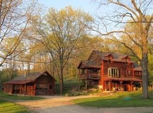 8506 W Stebbinsville Rd, Edgerton, WI 53534