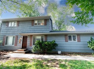 1739 W 26th St, Lawrence, KS 66046