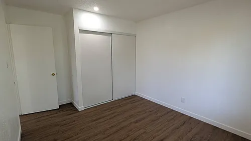 5880 Sun Valley Way Photo 1