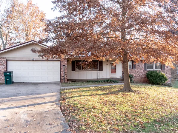 327 N Cedarbrook Drive, Monett, MO 65708