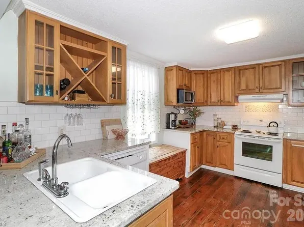 115 W Henderson St, Salisbury, NC 28144