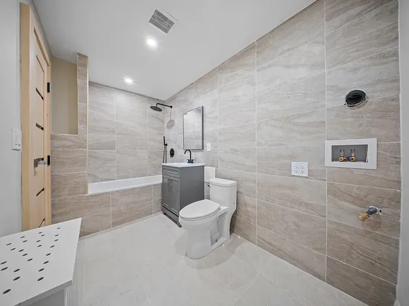 530 Sutter Avenue image 6 of 9