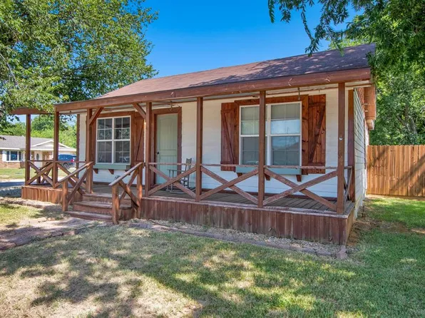 405 W Hall St, Whitesboro, TX 76273