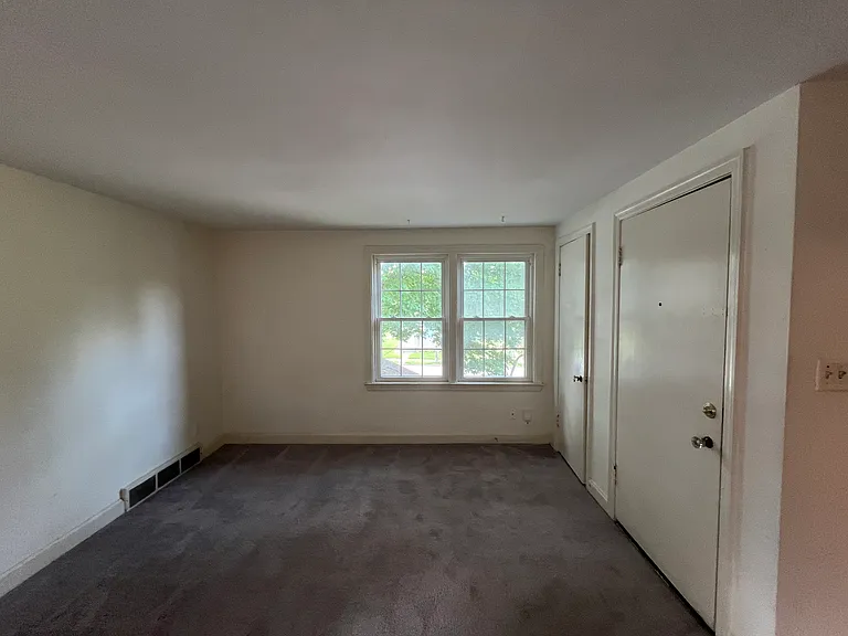 1241 Schiller Ave #2 — Photo 5