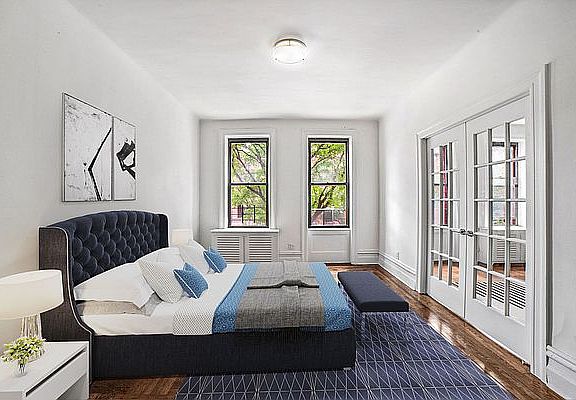 5th image of 206 W 104th St APT 23