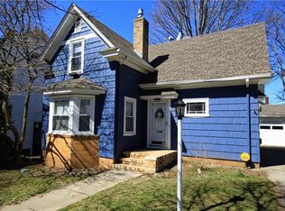 105 Colonial Rd, Providence, RI 02906