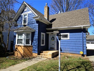 105 Colonial Rd, Providence, RI, 02906