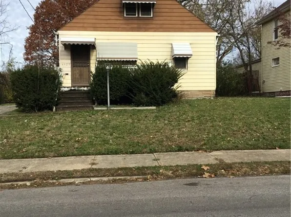 9523 Sandusky Ave, Cleveland, OH 44105