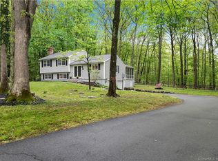 15 Eastwood Dr, Madison, CT 06443