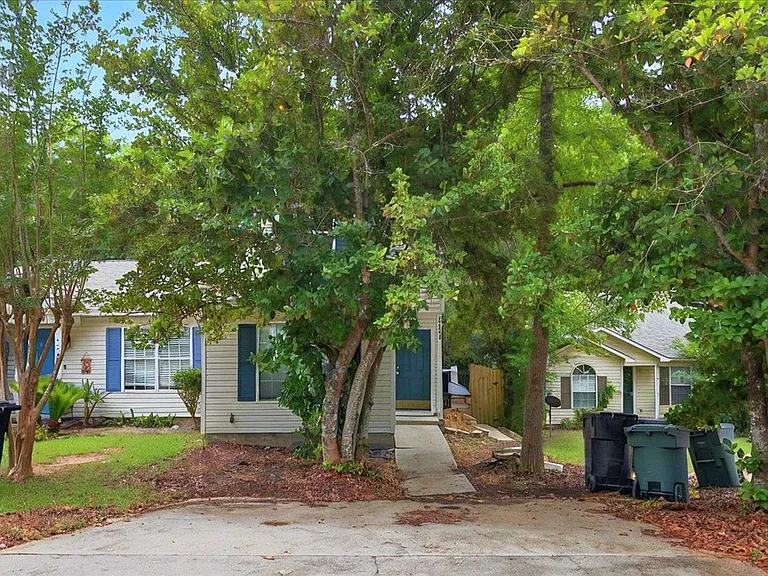 3001 Oak Park Ct #A — Photo 2