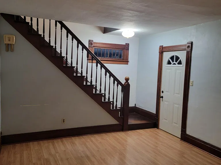 8048 Cazenovia Rd — Photo 10