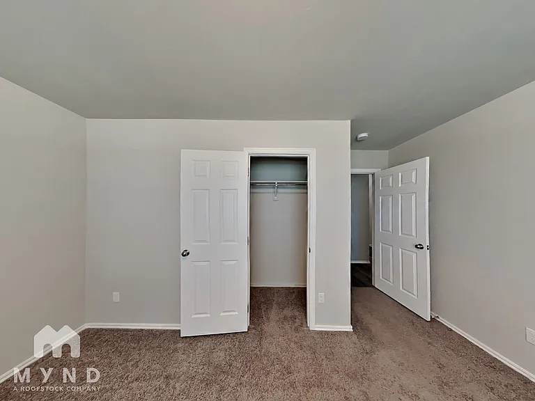 1716 Lanesboro Dr — Photo 10