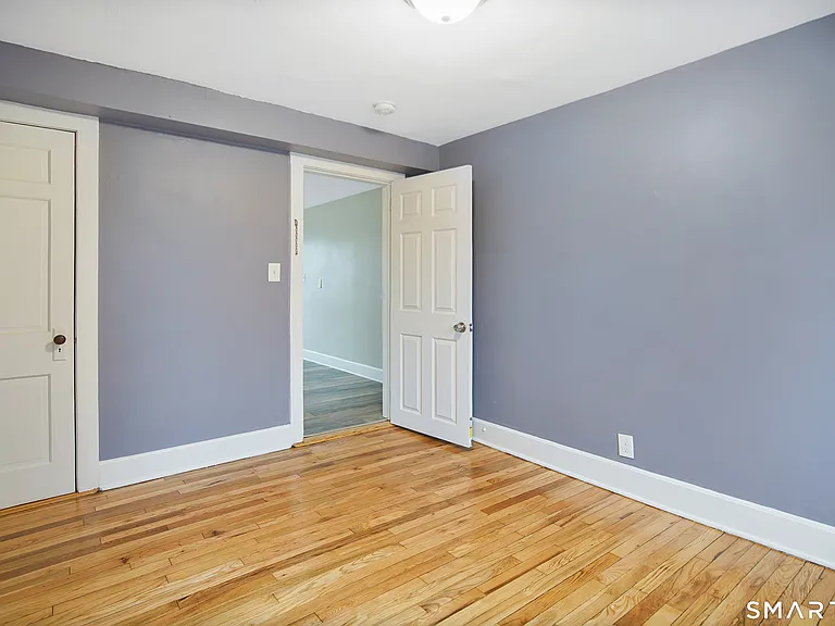 31 Tyler Ave #2 — Photo 16