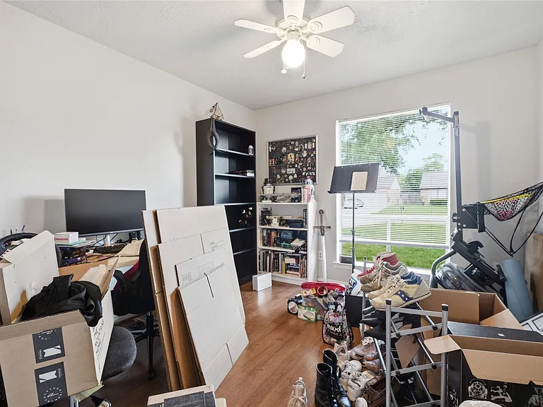 466 El Toro Ln — Photo 15