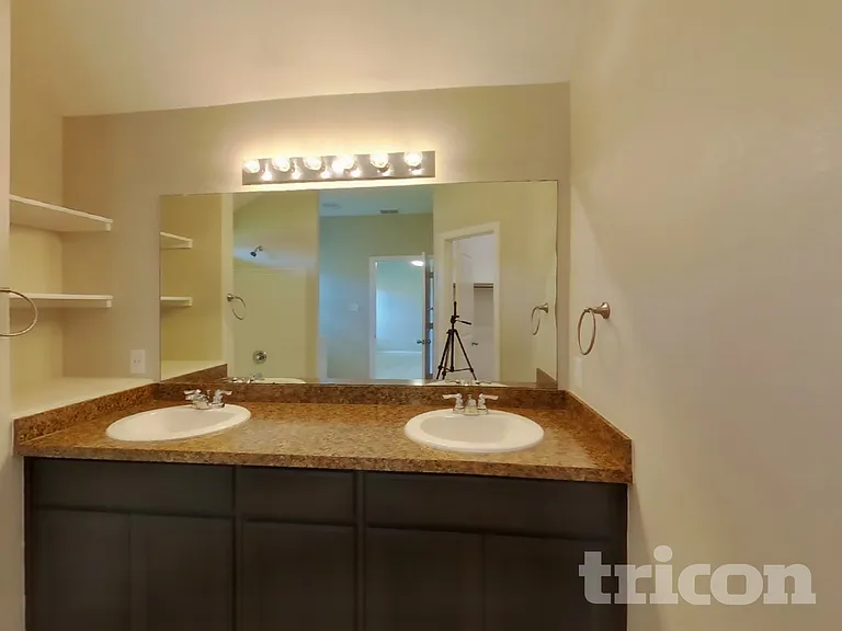 10020 Poinsett Way — Photo 18