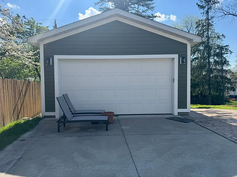 714 Pomona Rd — Photo 6