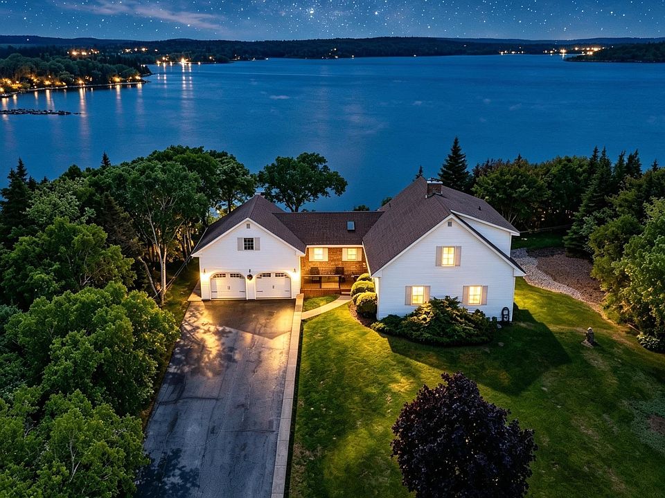 1st image of 63 Viewpoint Ln