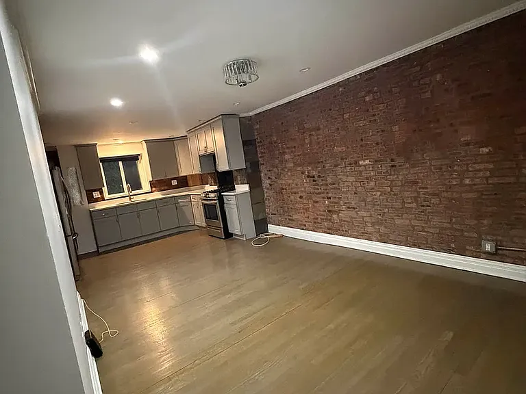 342 Union St #2 — Photo 6