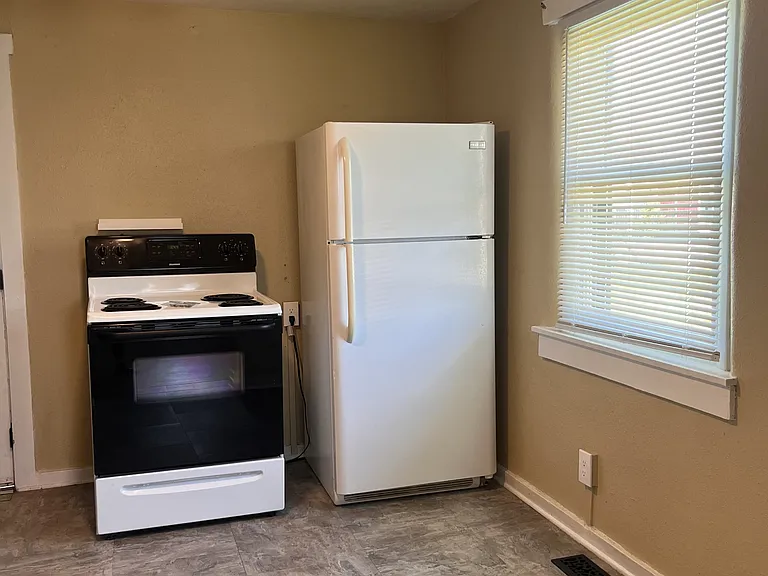 303 Hope Ave #1 — Photo 8