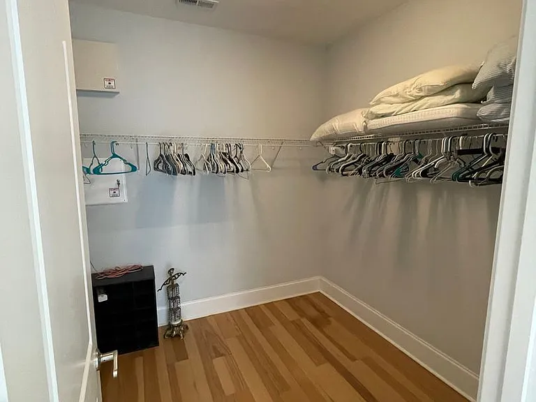 1351 Ogelthorp Dr NW — Photo 29
