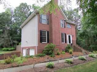 3160 Glenshire Dr, Winston Salem, NC 27127