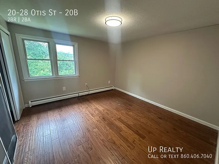 20-28 Otis St #20B — Photo 9