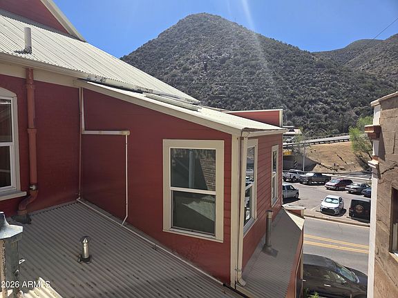 5th image of 120 Naco Road
