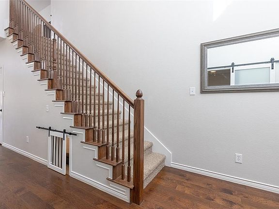 2nd image of 1140 Kerrville Way