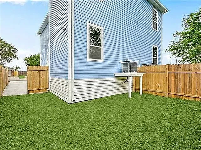 3215 Pakenham Dr — Photo 5