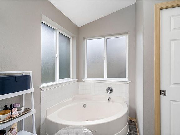 2nd image of 9325 188th St E