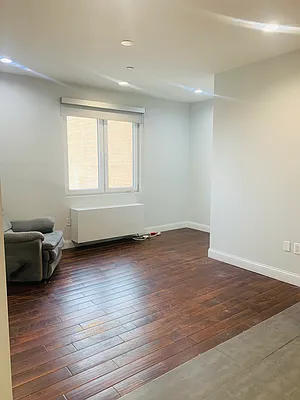 Rented by 18 REALTY | media 6