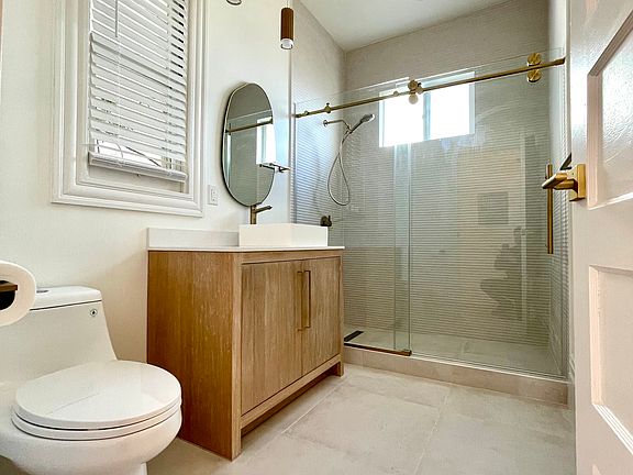 2nd image of 19 Prosper St #19