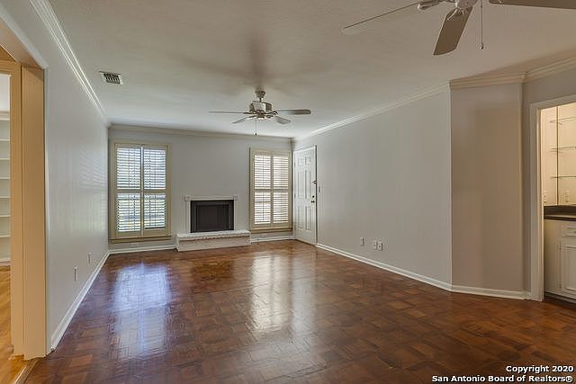 1st image of 2611 Eisenhauer Rd #201-B