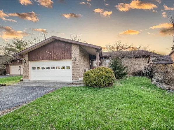 599 Lakengren Dr, Eaton, OH 45320