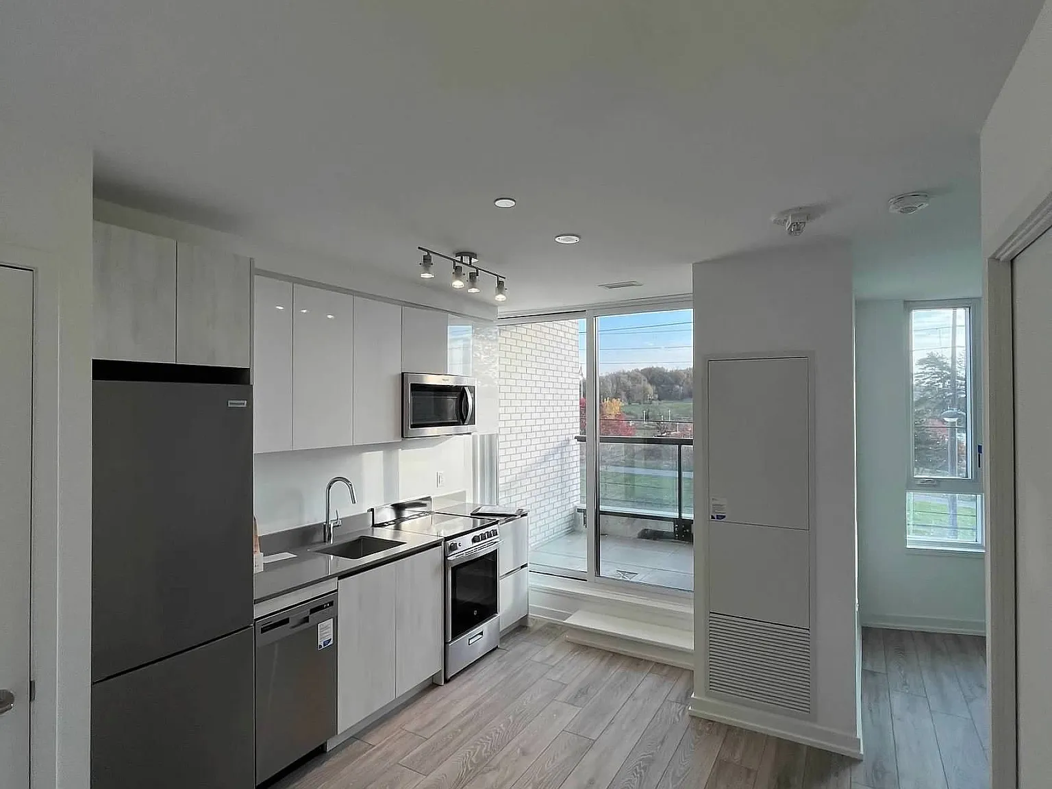Studio, $1,850 — Photo 1