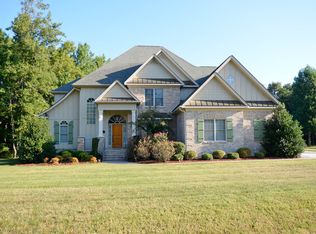 7616 Trebbiano Dr, Kernersville, NC 27284