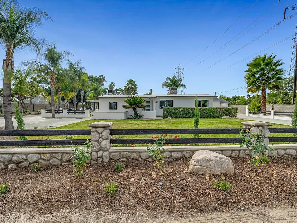 9950 La Docena Lane 9950 9956 #9952-9954