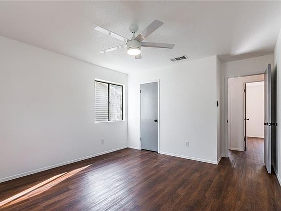 5th image of 11210 Prairie Dove Cir