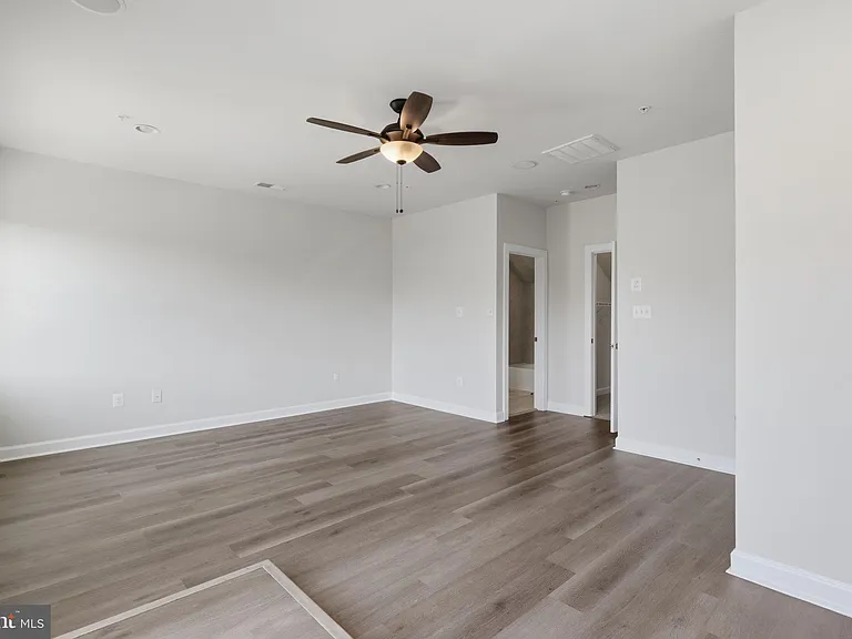 3589 Katherine Way — Photo 46