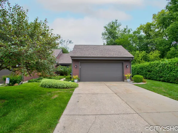 4177 Indian Spring Dr SW, Grandville, MI 49418