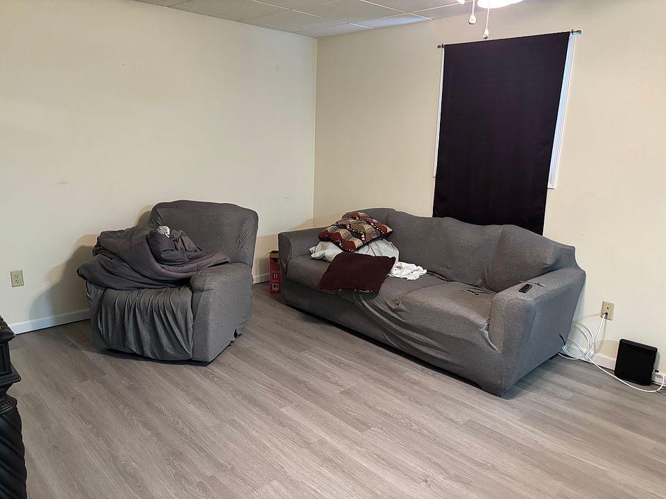 Living room as seen from the door to the bedroom